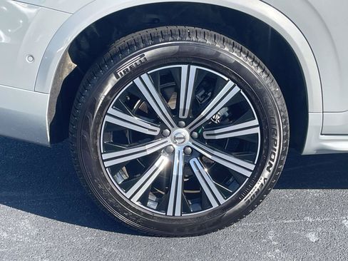 Certified 2024 Volvo XC90 B6 Plus w/ Protection Package Premier AWD/4WD image 9