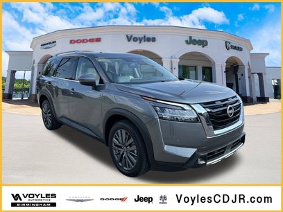 Used 2022 Nissan Pathfinder SL w/ SL Premium Package