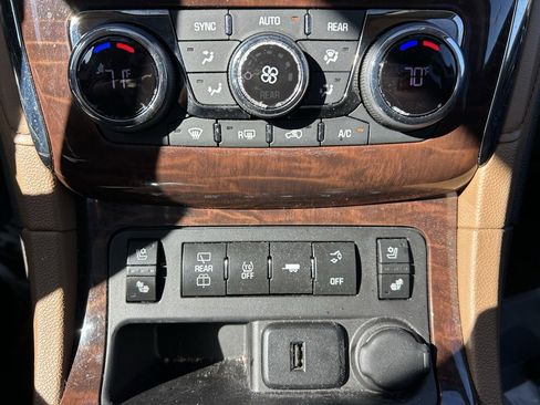 Used 2017 Buick Enclave Premium w/ Experience Buick Package image 23