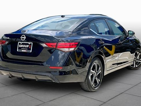 Used 2025 Nissan Sentra SV FWD image 13