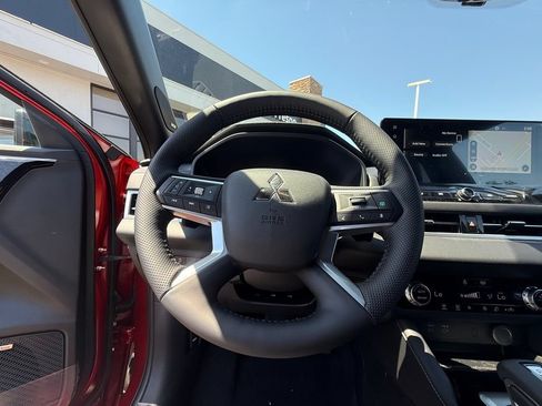 New 2026 Mitsubishi Outlander AWD image 20