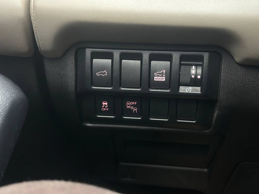 Used 2019 Subaru Ascent Touring AWD/4WD image 12