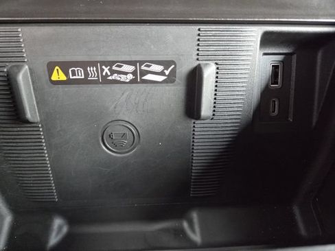 Used 2024 GMC Hummer EV 2X w/ LPO, Illumination Package AWD/4WD image 7