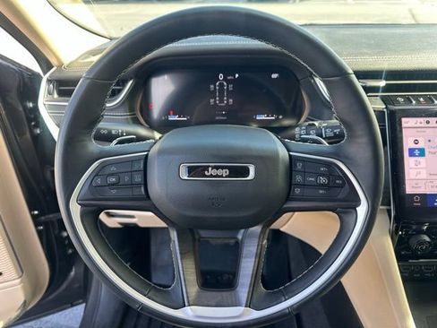 Used 2022 Jeep Grand Cherokee L Limited w/ Luxury Tech Group II AWD/4WD image 6