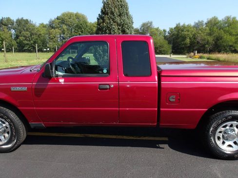Used 2011 Ford Ranger XLT w/ Payload Pkg 2 AWD/4WD image 31