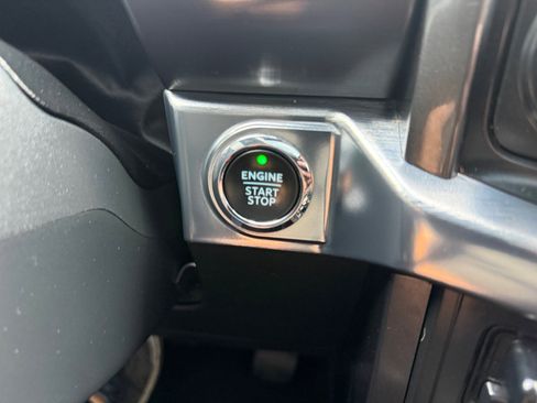 Used 2022 Ford F150 Lariat w/ Equipment Group 502A High image 21