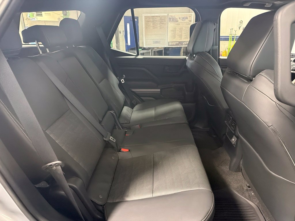 Used 2025 Toyota 4Runner TRD Off-Road Premium AWD/4WD image 10