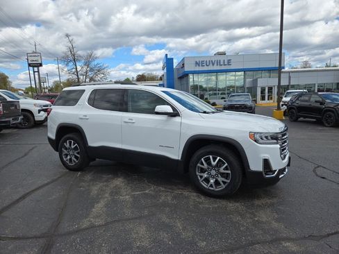 Certified 2023 GMC Acadia SLT AWD/4WD image 1