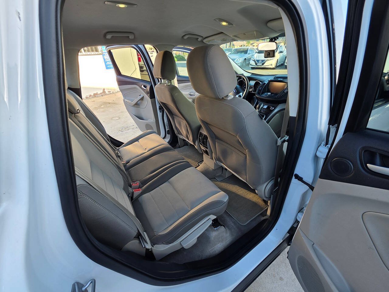 Used 2014 Ford Escape SE w/ Equipment Group 201A FWD image 29