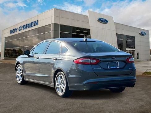 Used 2015 Ford Fusion SE w/ Equipment Group 202A FWD image 3