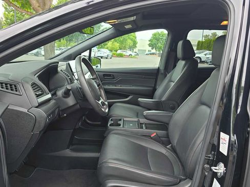 Used 2025 Honda Odyssey Sport-L image 23
