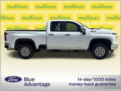 Used 2025 Chevrolet Silverado 2500 W/T AWD/4WD image 2