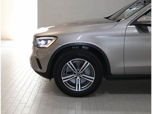 Used 2020 Mercedes-Benz GLC 300 4MATIC image 4