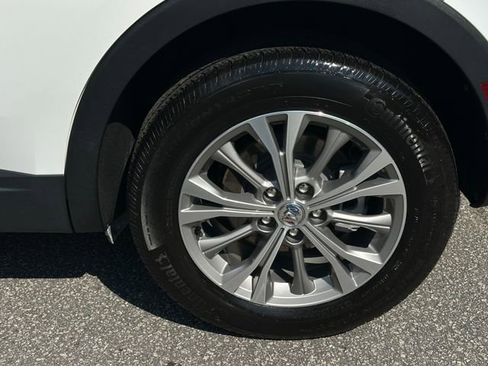 Used 2023 Buick Envision Preferred image 11