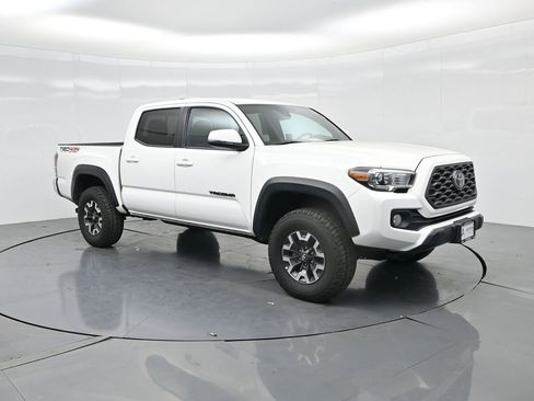 Used 2023 Toyota Tacoma TRD Off-Road image 15