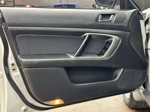 Used 2006 Subaru Outback 2.5i image 21