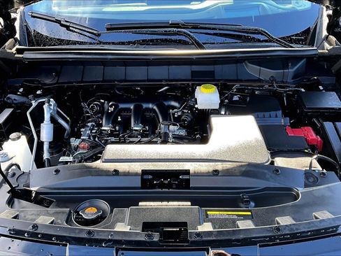 New 2025 Nissan Pathfinder Platinum w/ Cargo Package image 12