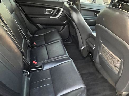 Used 2019 Land Rover Discovery Sport HSE AWD/4WD image 15