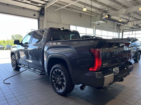 Used 2024 Toyota Tundra Limited AWD/4WD image 6