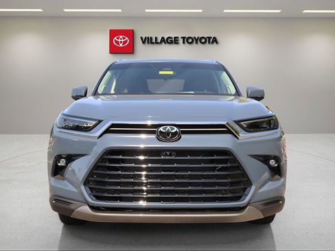 New 2026 Toyota Grand Highlander AWD image 8