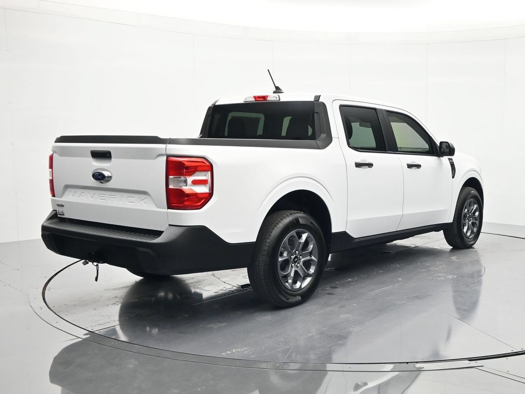 Used 2024 Ford Maverick XLT FWD image 5