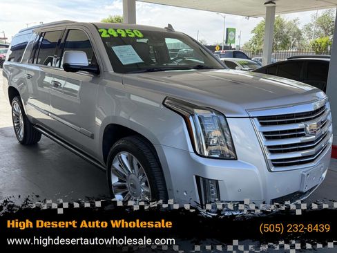 Used 2019 Cadillac Escalade ESV Platinum AWD/4WD image 1
