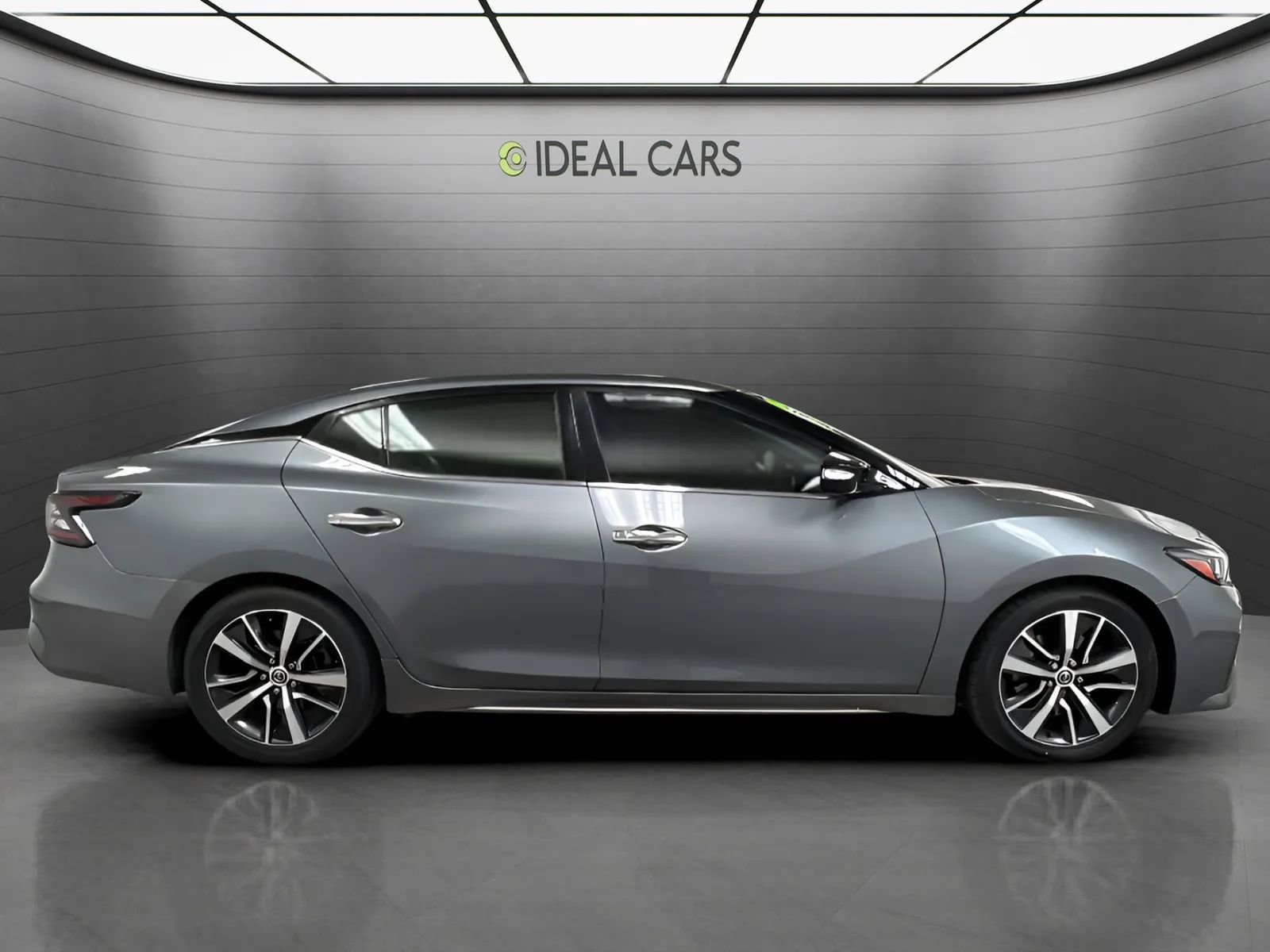 Used 2019 Nissan Maxima 3.5 SV w/ Floor Mat Group FWD image 4