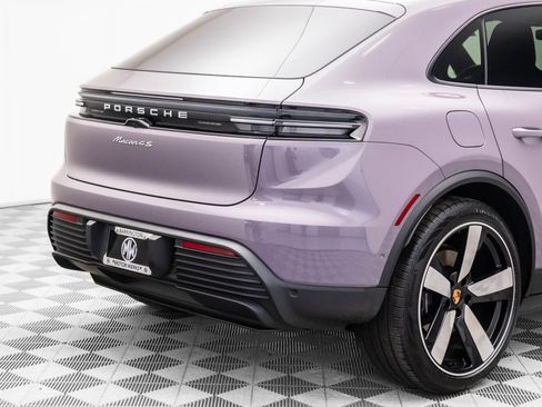 New 2025 Porsche Macan 4S Electric image 34