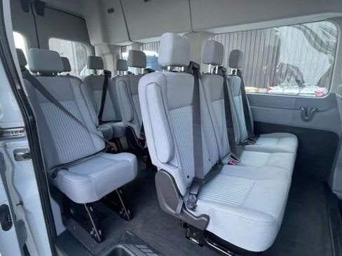 Used 2018 Ford Transit 350 XLT image 8