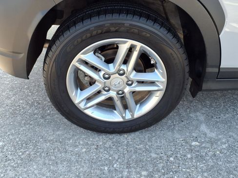 Used 2023 Hyundai Kona SE FWD image 26
