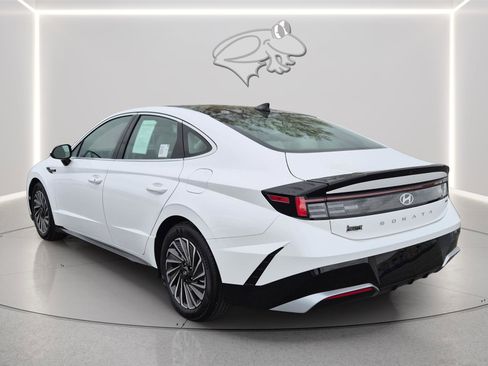 Used 2026 Hyundai Sonata SEL FWD image 4
