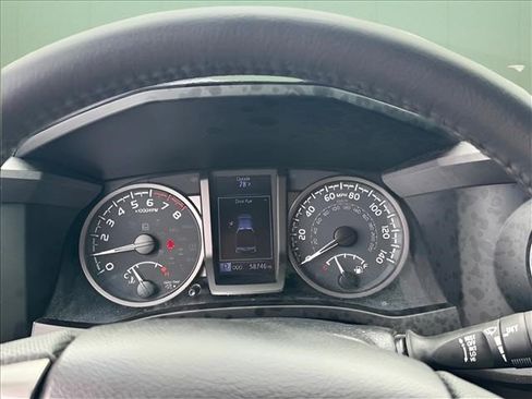 Used 2021 Toyota Tacoma TRD Sport AWD/4WD image 19