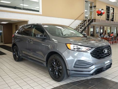 Used 2023 Ford Edge SE w/ Black Appearance Package AWD/4WD image 17