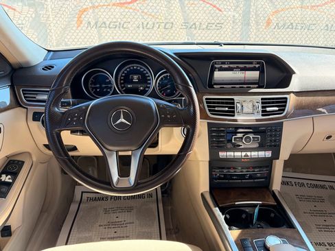 Used 2015 Mercedes-Benz E 350 4MATIC Sedan image 32