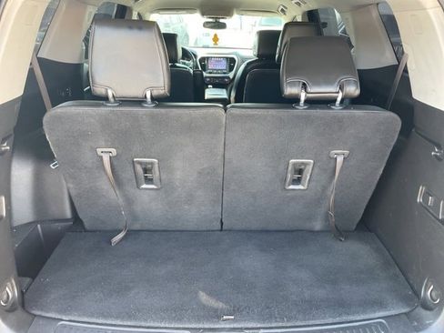 Used 2019 GMC Acadia SLT image 10
