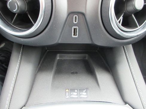 Used 2024 Chevrolet Blazer LT w/ Convenience Package FWD image 29