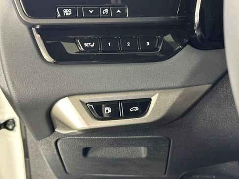 Used 2024 Lexus RX 350 w/ Convenience Package image 19