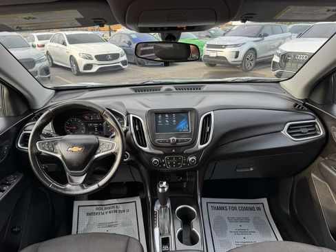 Used 2018 Chevrolet Equinox LT FWD image 22