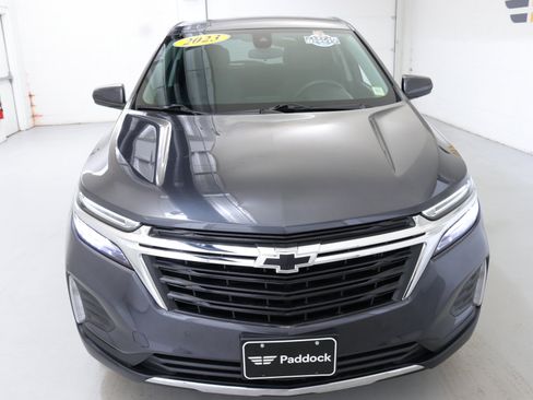 Used 2023 Chevrolet Equinox LT image 2