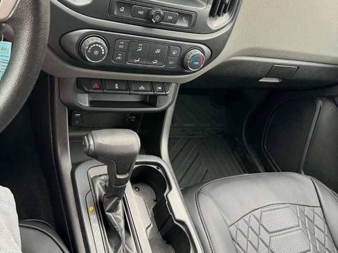 Used 2017 Chevrolet Colorado W/T w/ WT Convenience Package RWD image 15