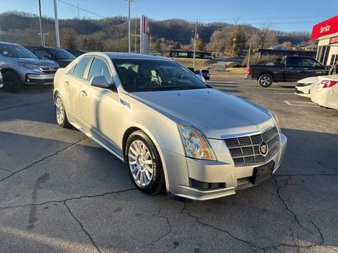 Used 2011 Cadillac CTS Luxury image 2