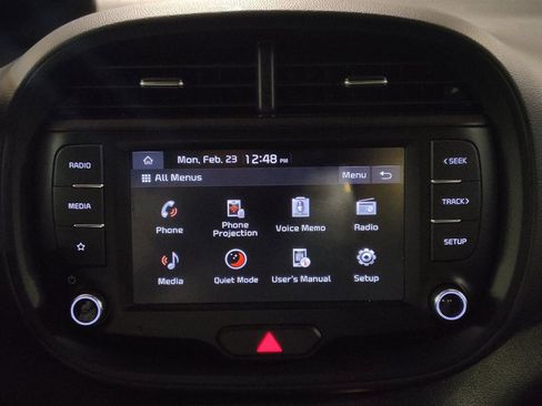 Used 2023 Kia Soul LX image 25