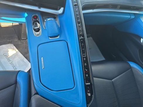 Used 2022 Chevrolet Corvette Stingray w/ Z51 Performance Package image 16