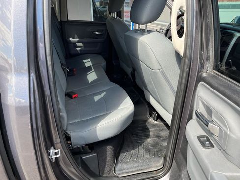 Used 2016 RAM 1500 Classic SLT image 29