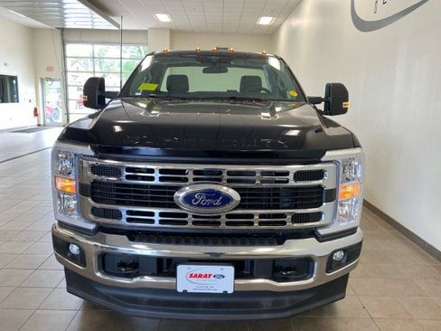 New 2025 Ford F350 XL w/ XL Chrome Package image 3