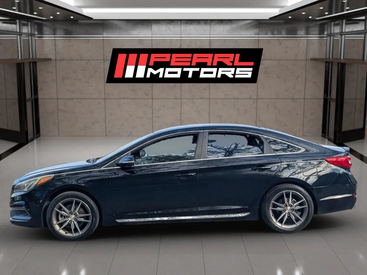 Used 2017 Hyundai Sonata Sport 2.0T FWD image 4
