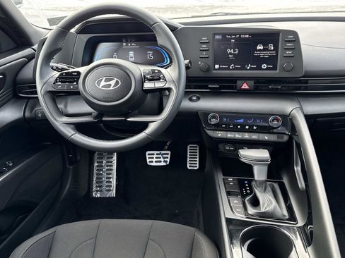 New 2026 Hyundai Elantra SEL Sport Premium image 2