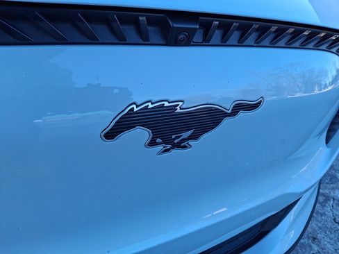 Used 2023 Ford Mustang Mach-E Select image 9