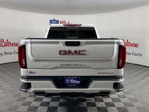 Used 2025 GMC Sierra 1500 Denali w/ Denali Reserve Package AWD/4WD image 4