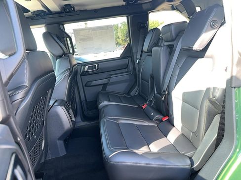 New 2025 Ford Bronco Badlands w/ Sasquatch Package image 14